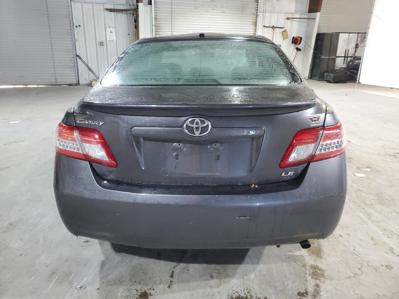 2010 TOYOTA CAMRY