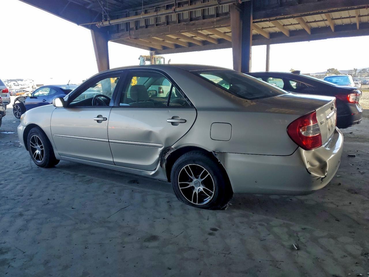 2004 TOYOTA CAMRY
