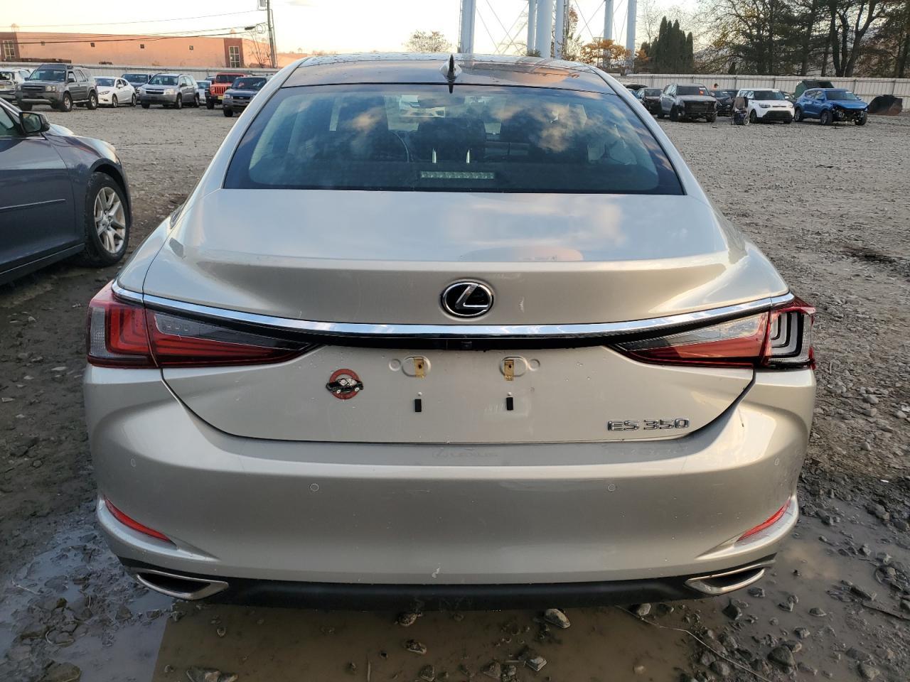 2019 LEXUS ES 350