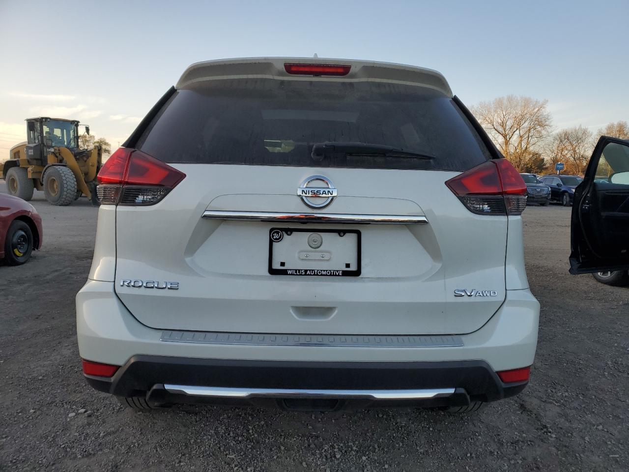 2017 NISSAN ROGUE