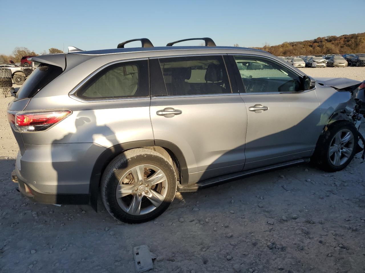 2015 TOYOTA HIGHLANDER