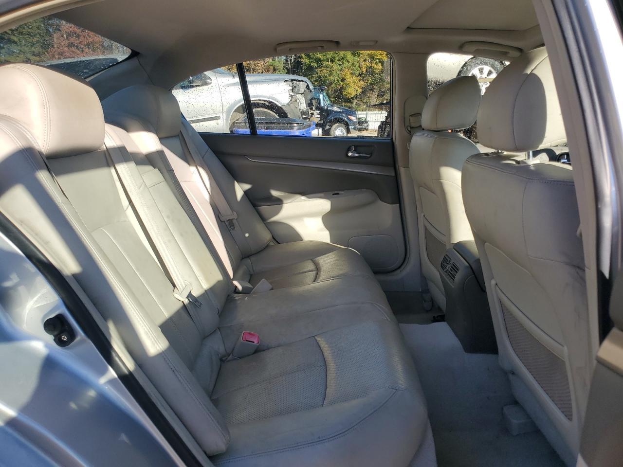 2010 INFINITI G37