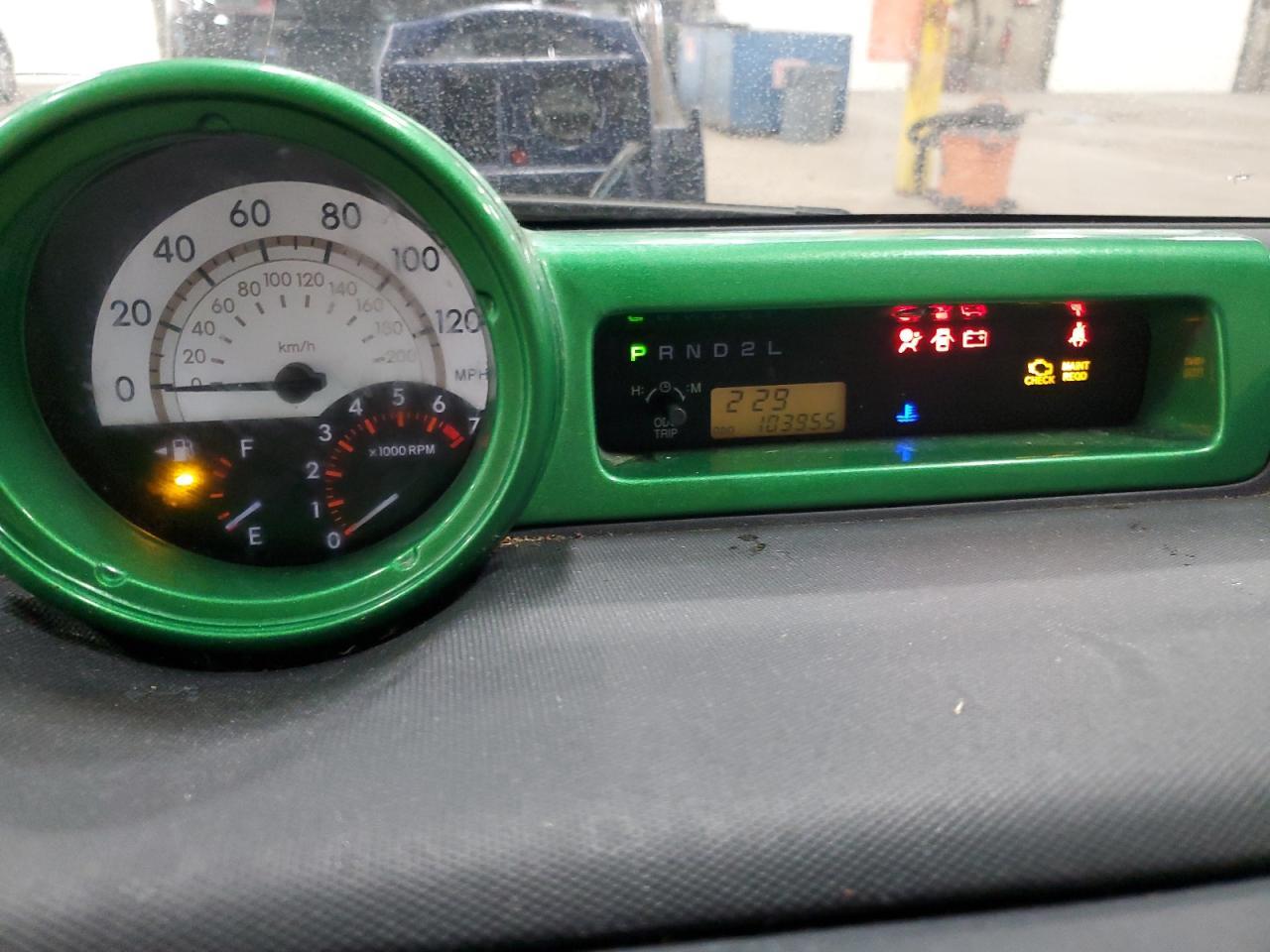 2005 TOYOTA SCION
