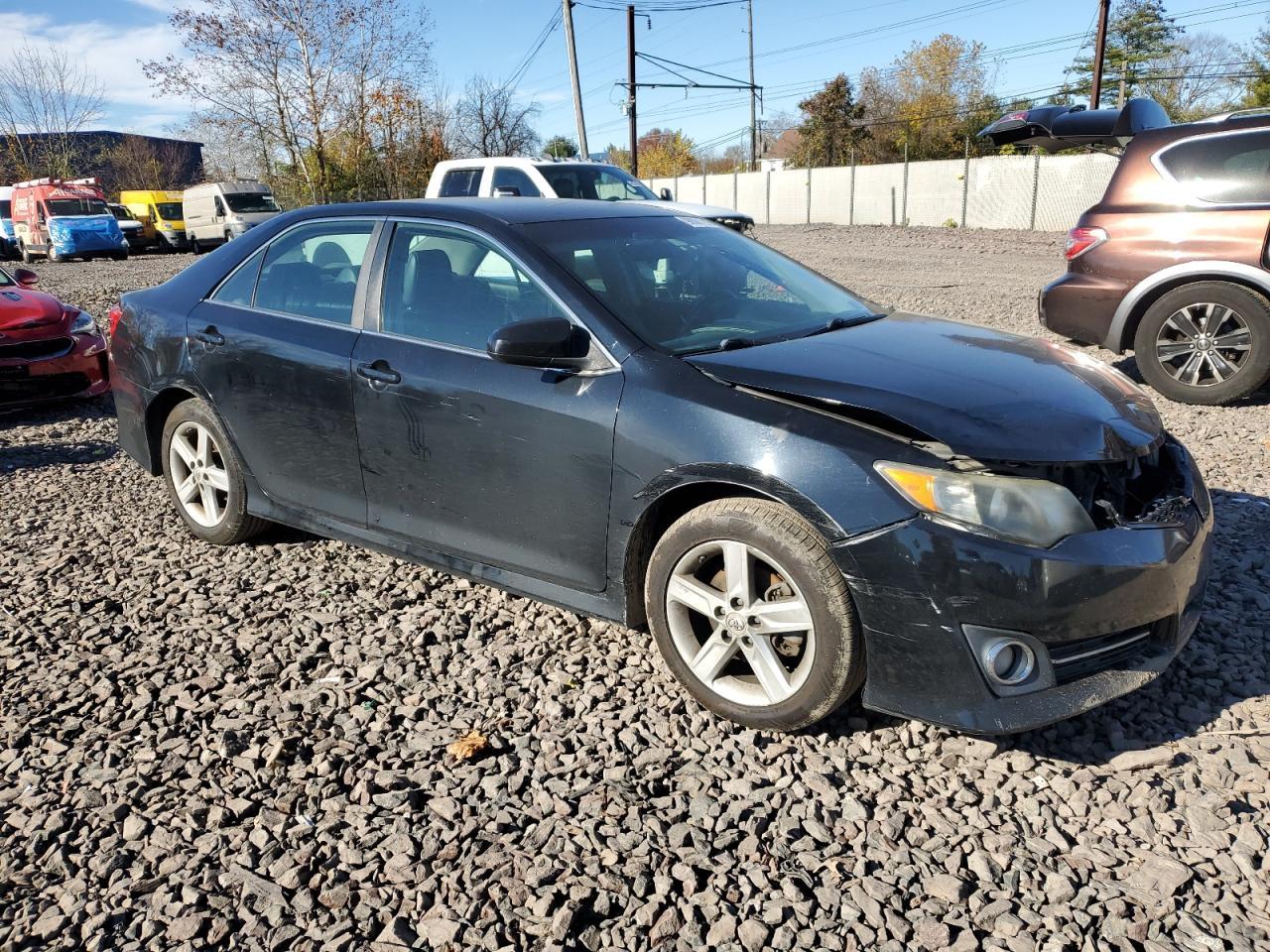2012 TOYOTA CAMRY
