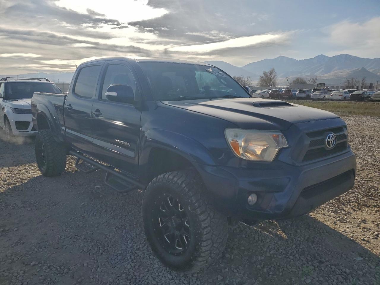 2014 TOYOTA TACOMA