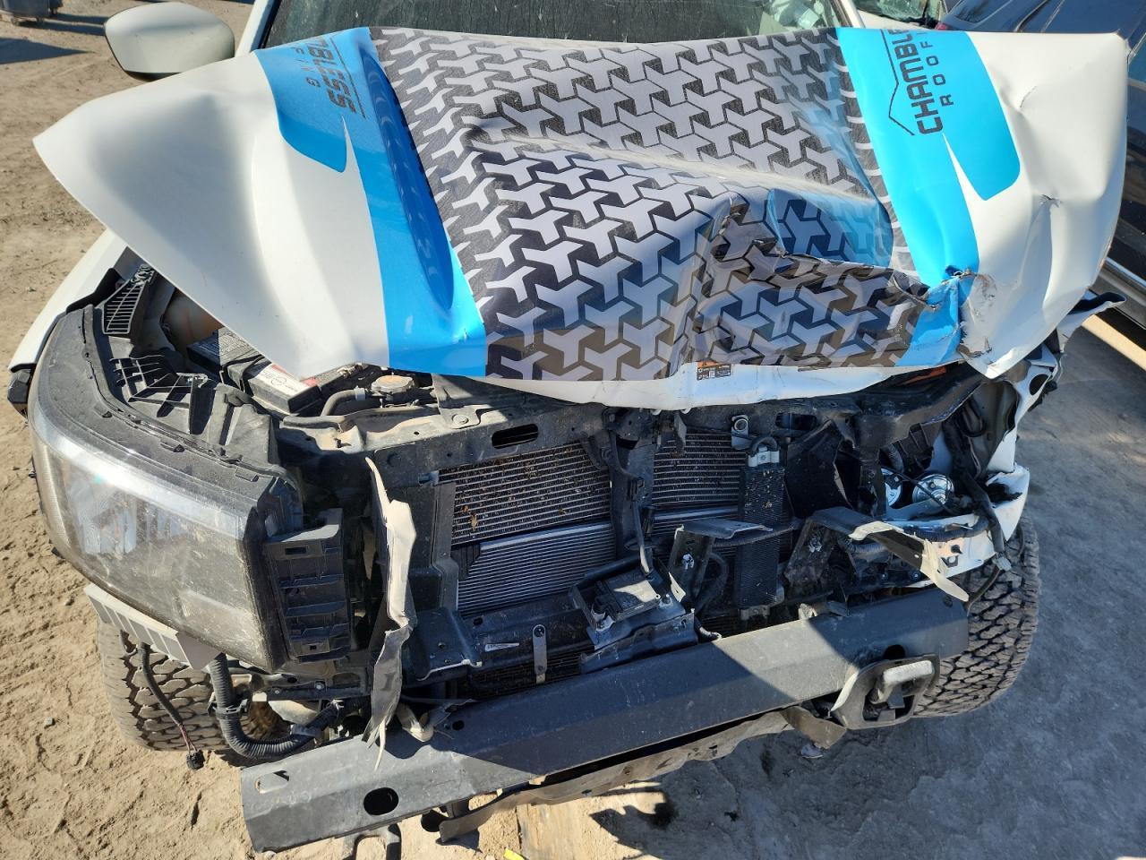 2022 NISSAN Frontier