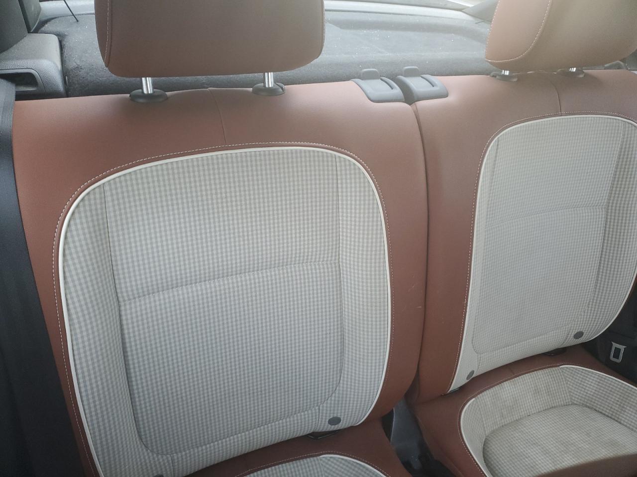 2017 VOLKSWAGEN Beetle