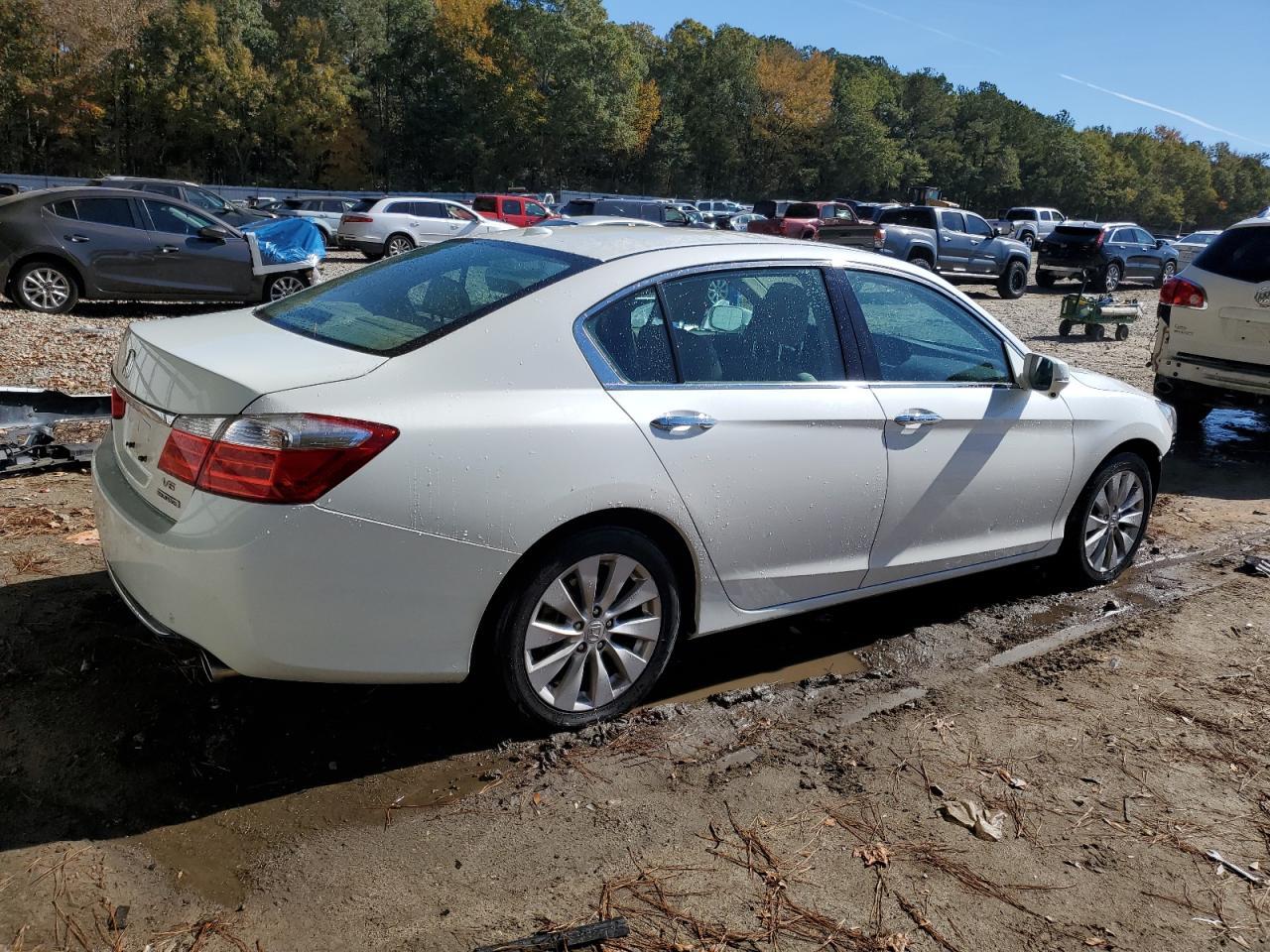 2015 HONDA ACCORD