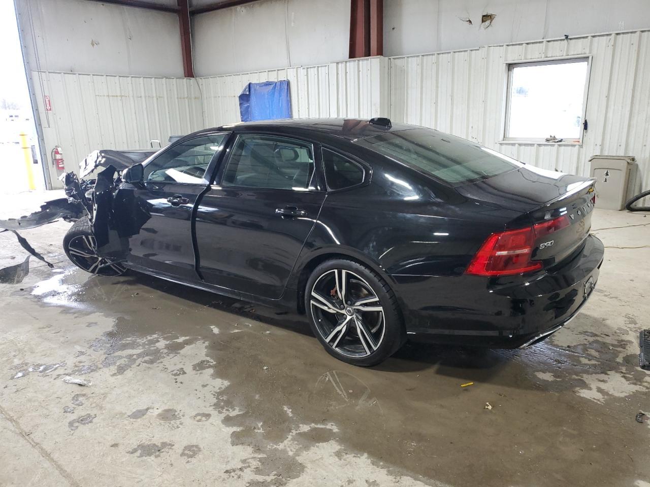 2020 VOLVO S90