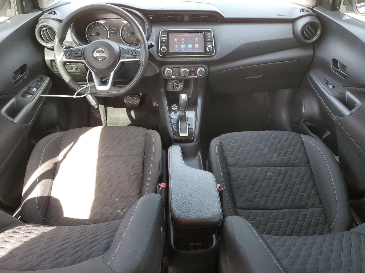 2021 NISSAN KICKS