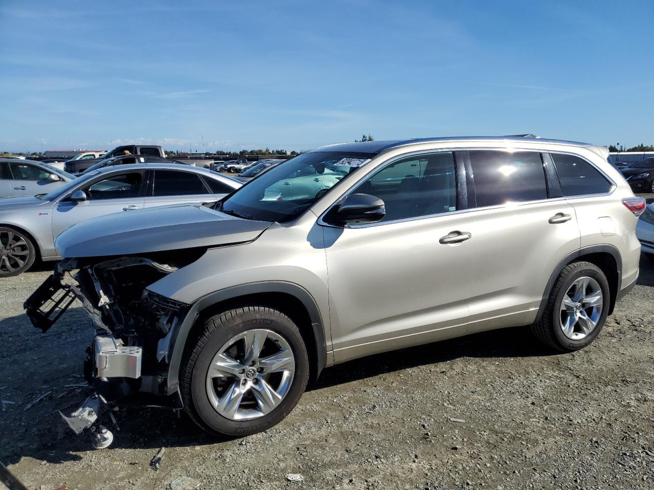 2016 TOYOTA HIGHLANDER