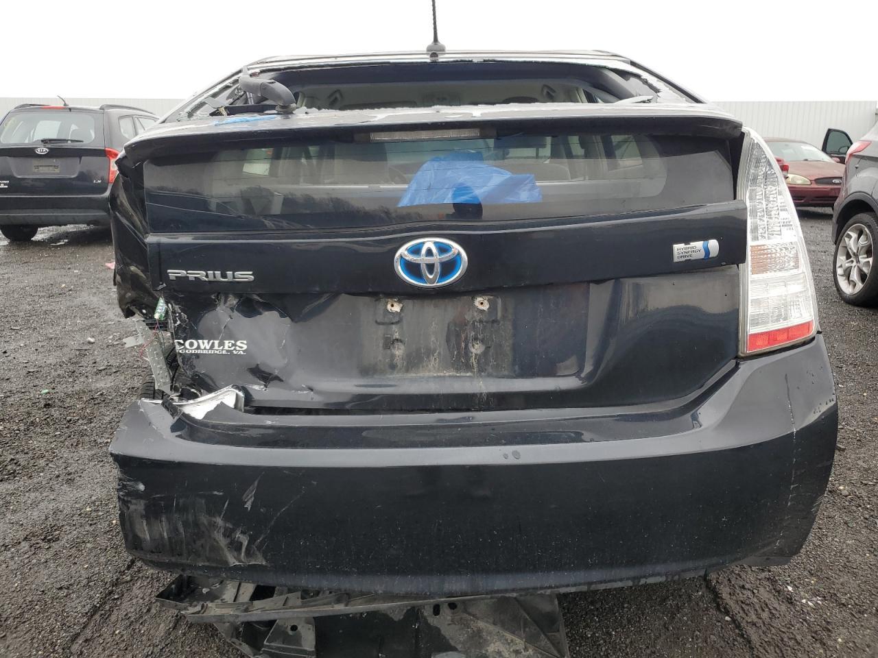 2011 TOYOTA PRIUS
