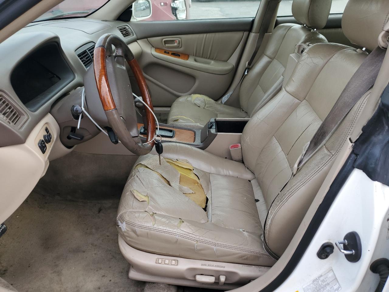 2000 LEXUS Es 300