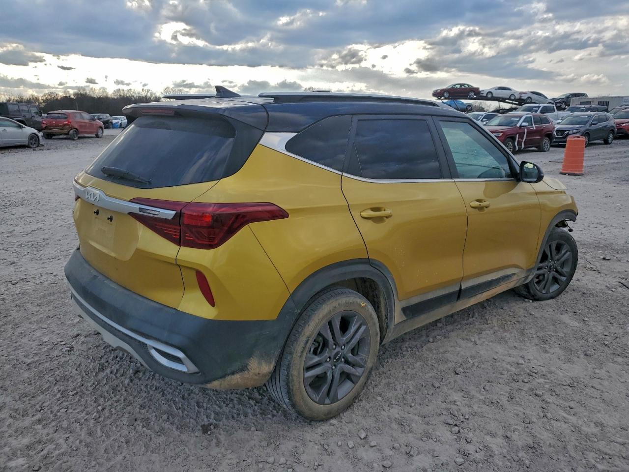2023 KIA SELTOS