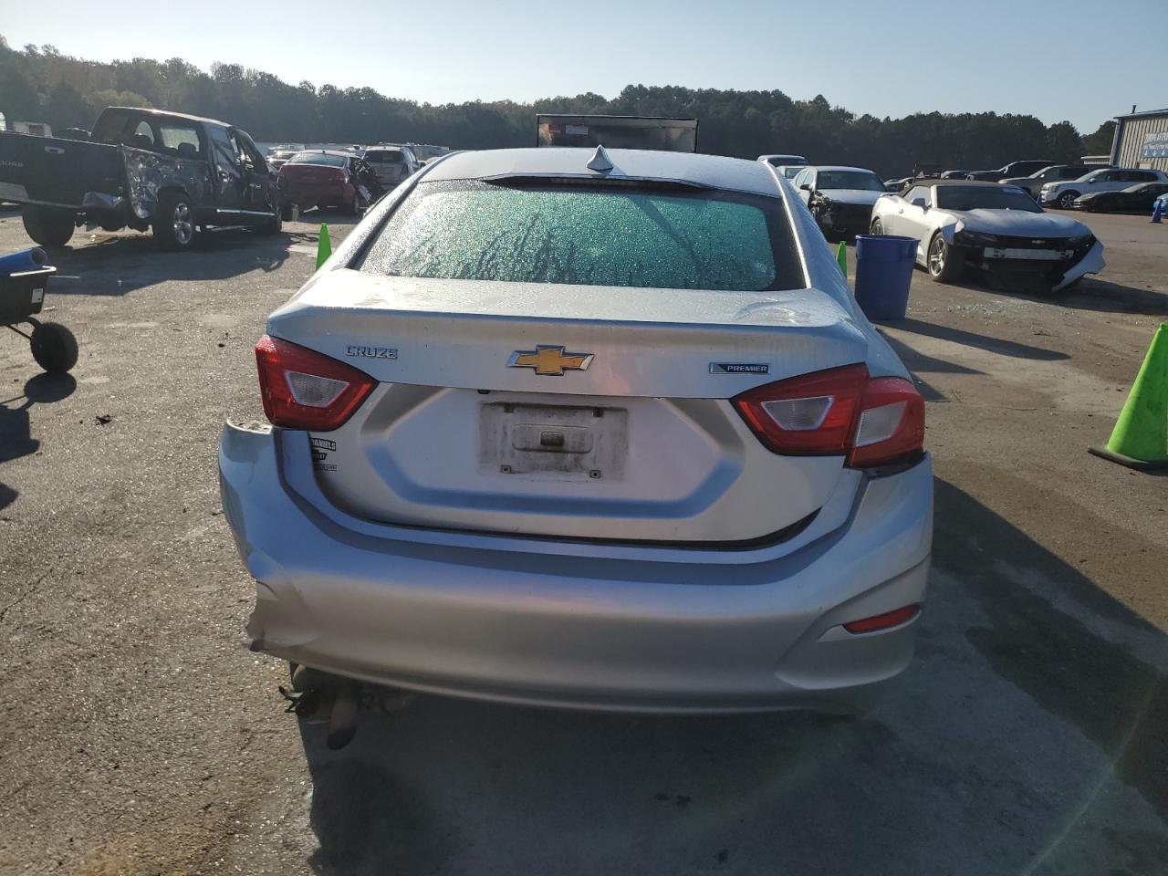 2017 CHEVROLET CRUZE