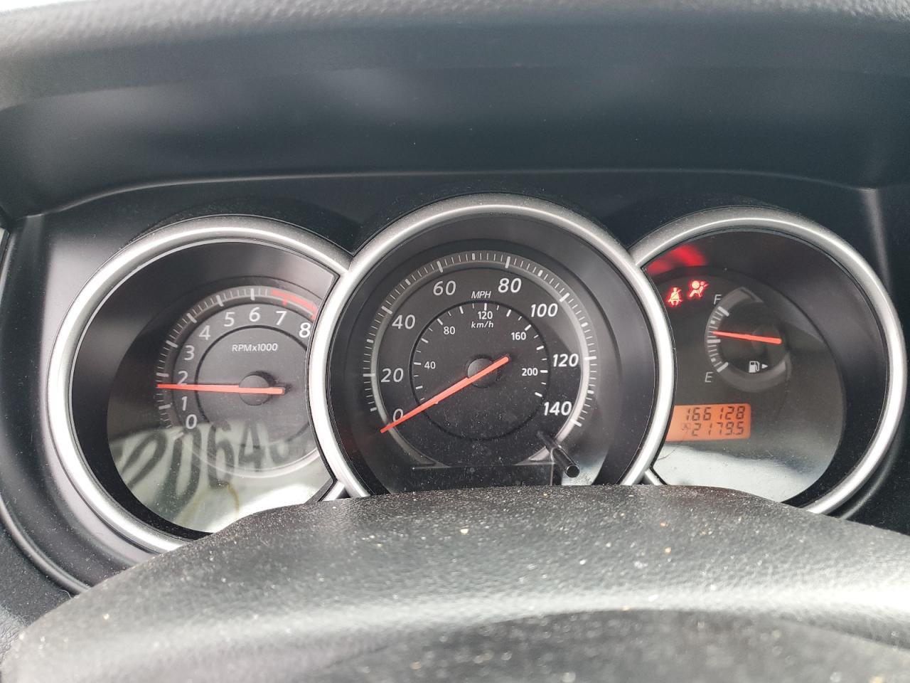 2012 NISSAN VERSA