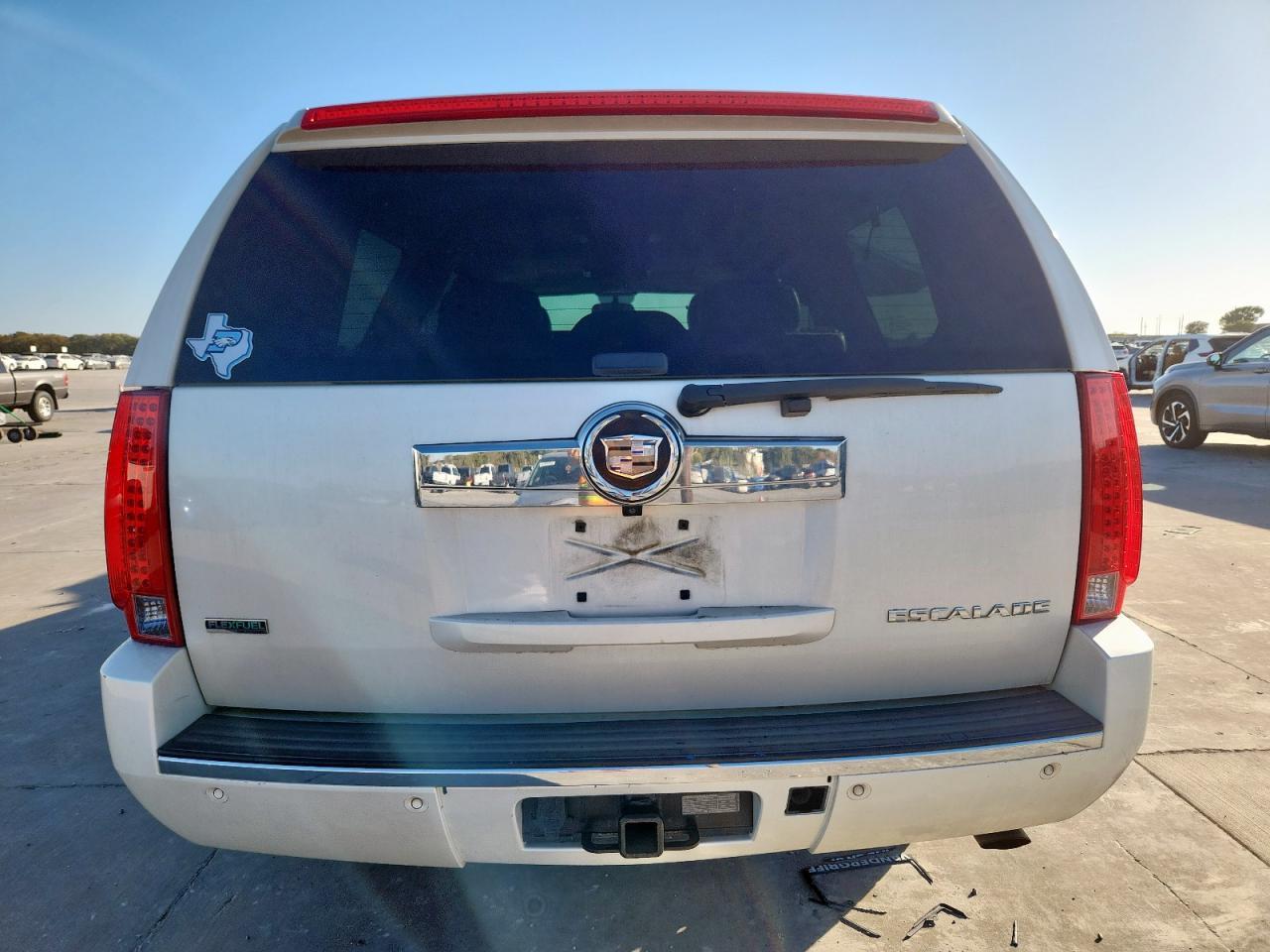 2011 CADILLAC Escalade ESV