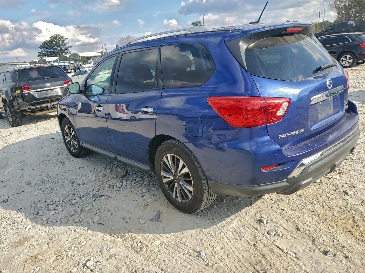 2018 NISSAN PATHFINDER