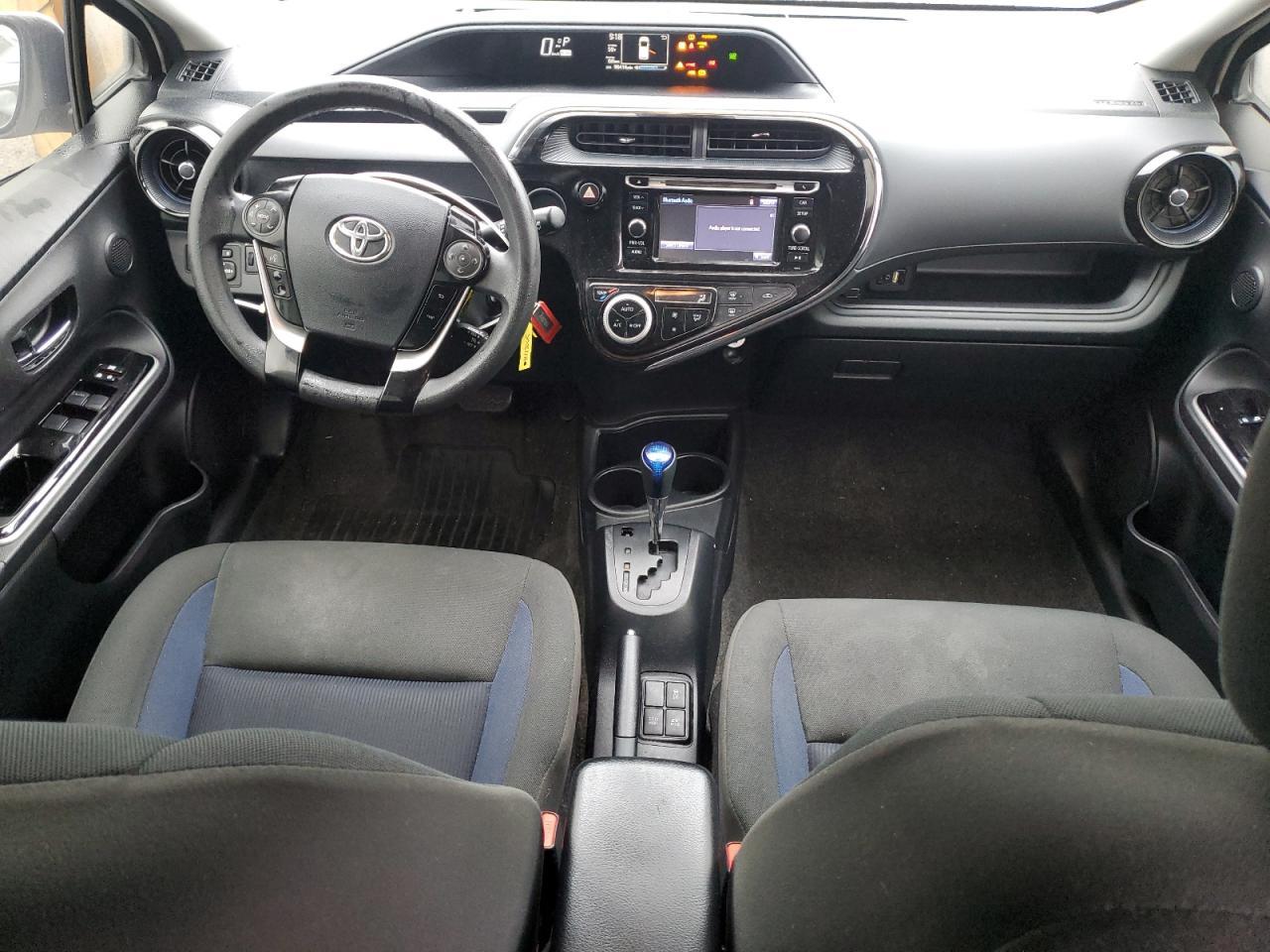 2018 TOYOTA Prius c