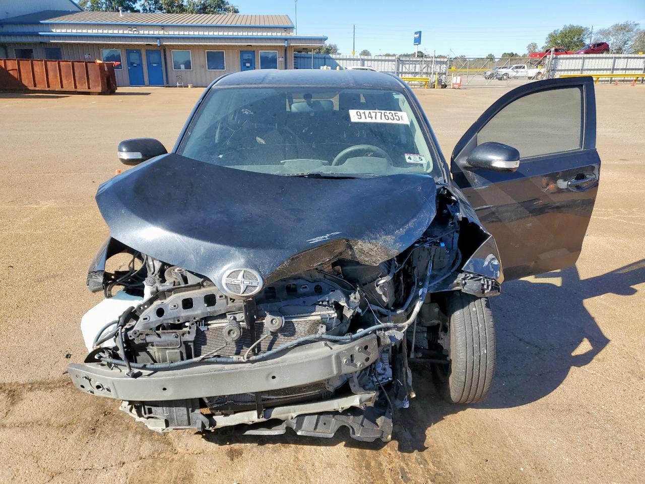 2013 TOYOTA SCION