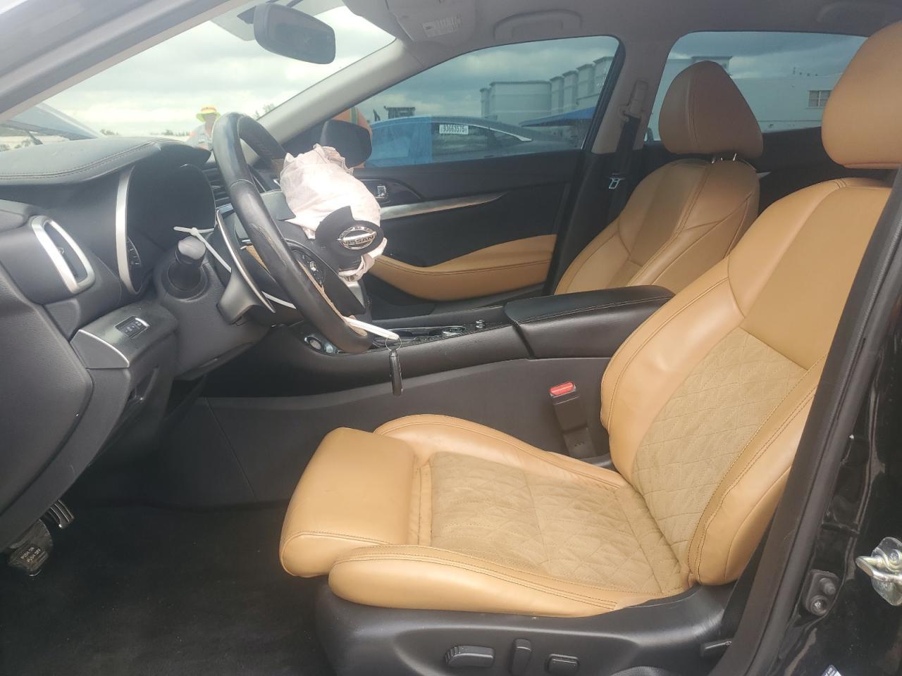 2016 NISSAN Maxima