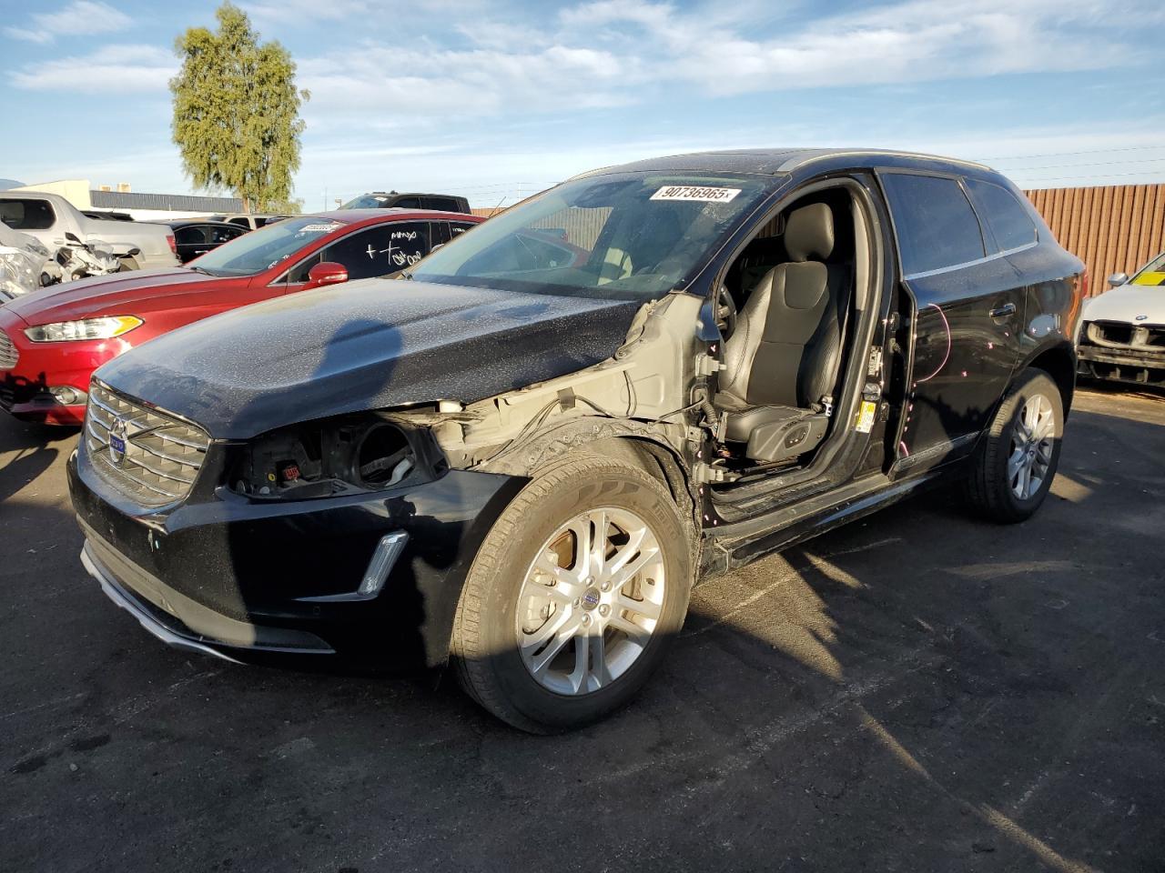 2015 VOLVO XC60