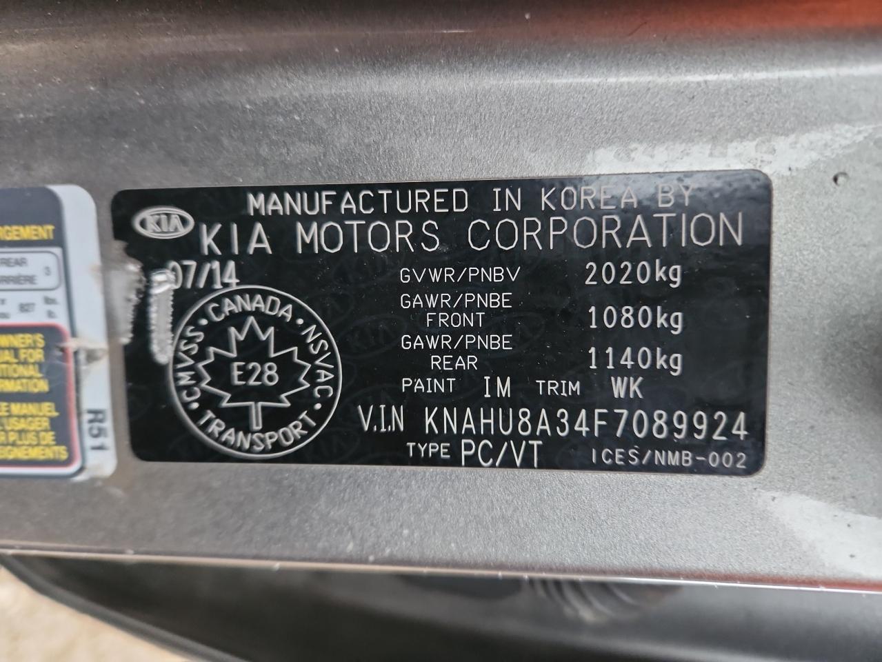 2015 KIA RONDO