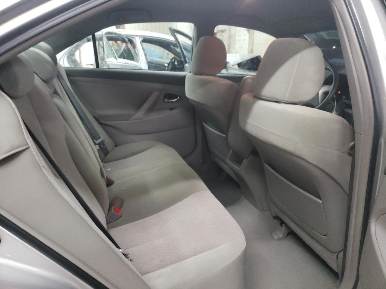 2011 TOYOTA CAMRY