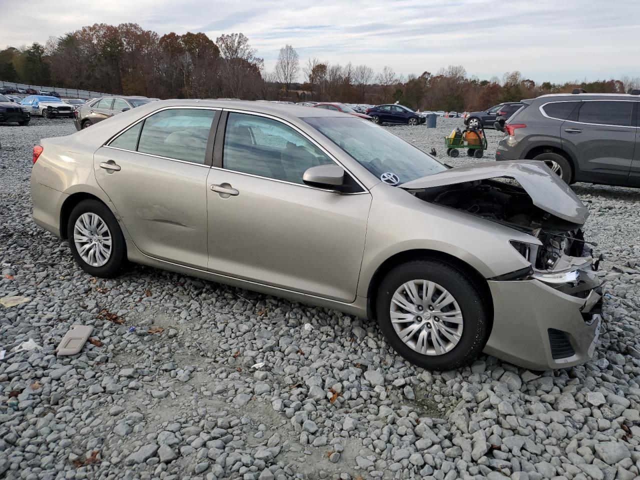 2014 TOYOTA CAMRY
