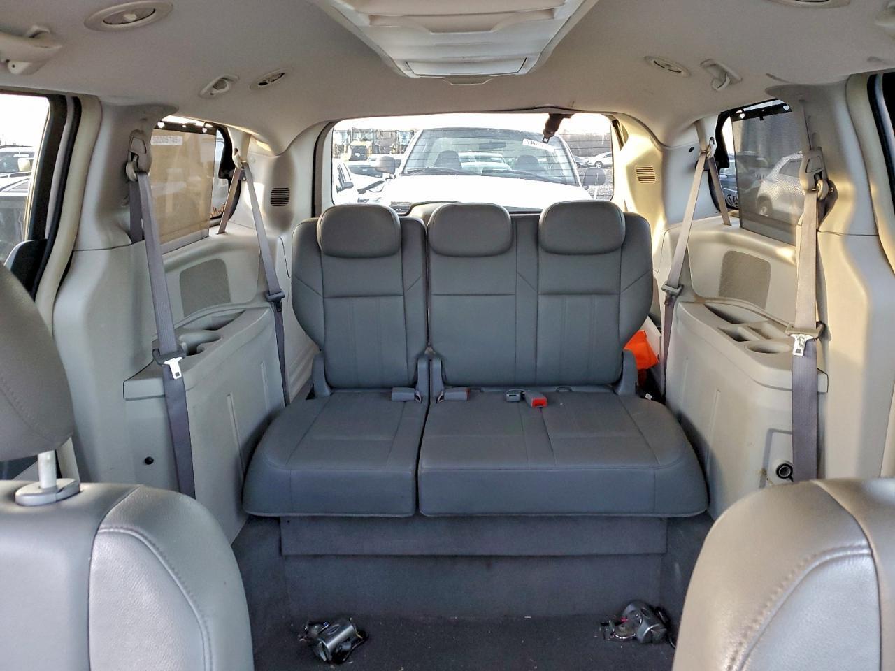 2008 CHRYSLER Town & Country
