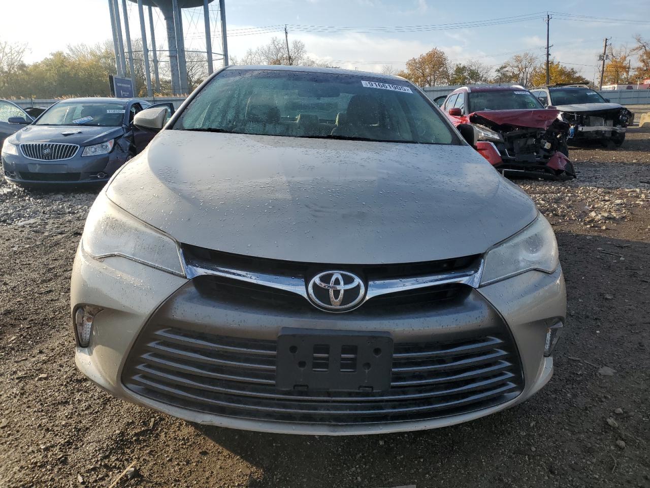 2017 TOYOTA CAMRY