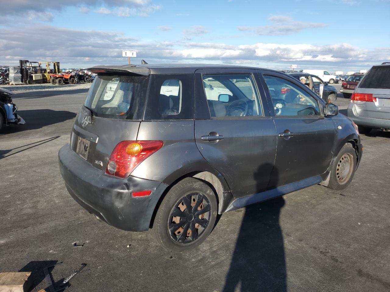 2005 TOYOTA SCION