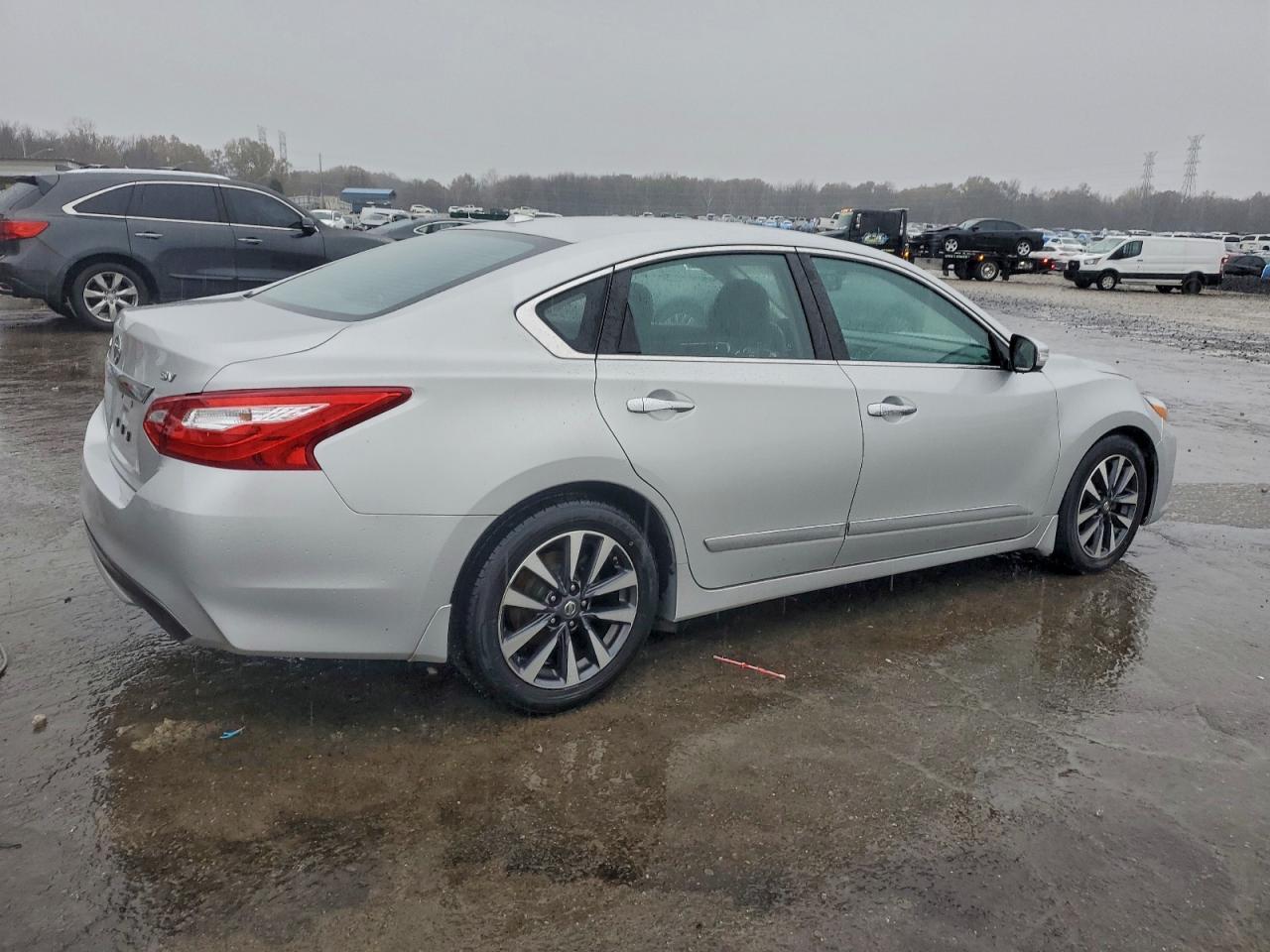 2017 NISSAN ALTIMA
