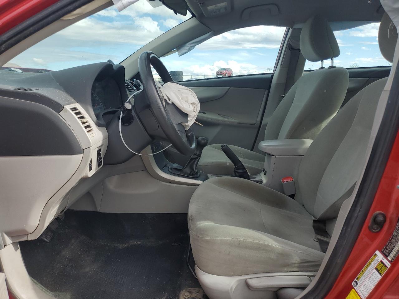 2013 TOYOTA COROLLA