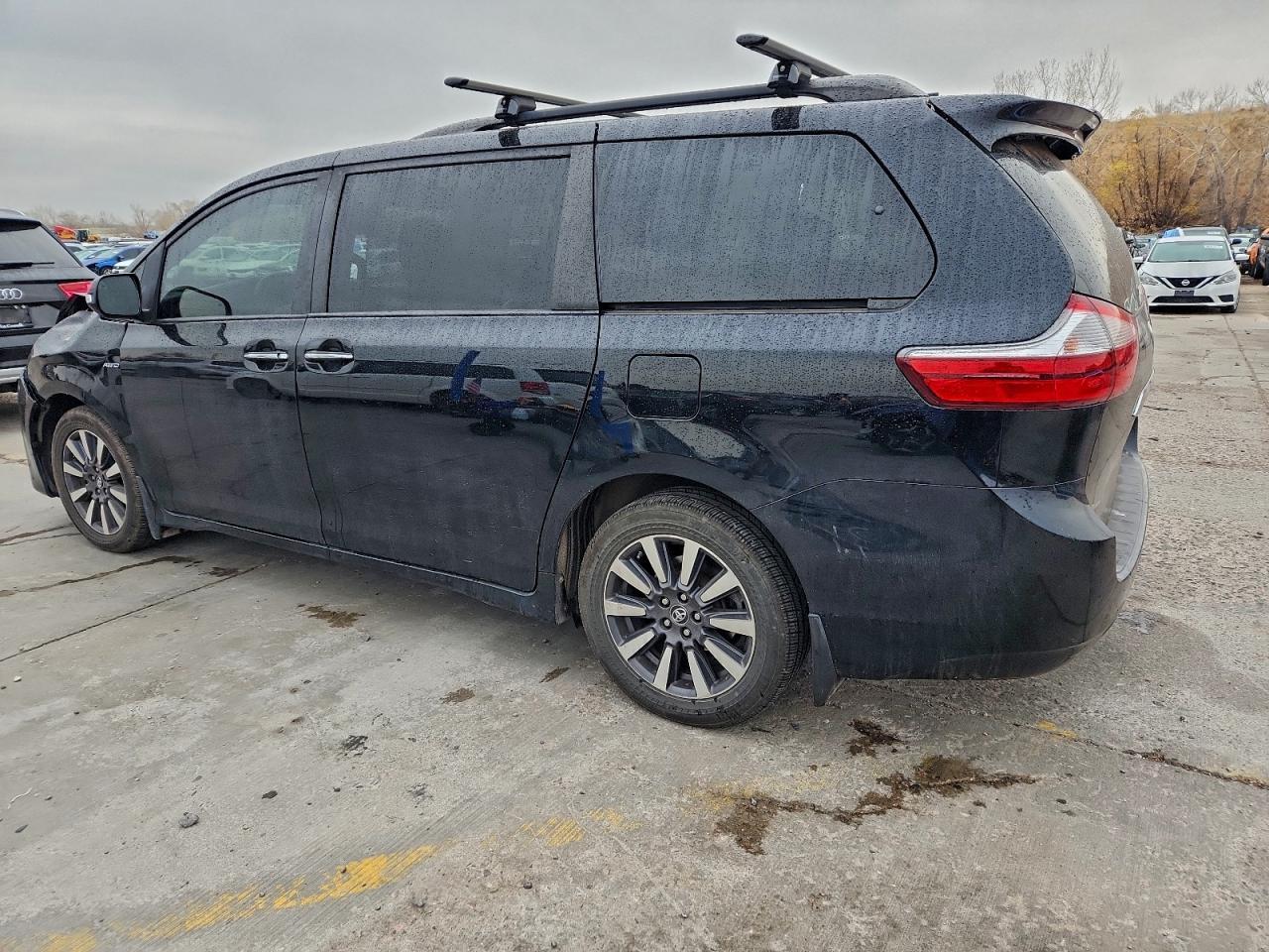 2018 TOYOTA SIENNA