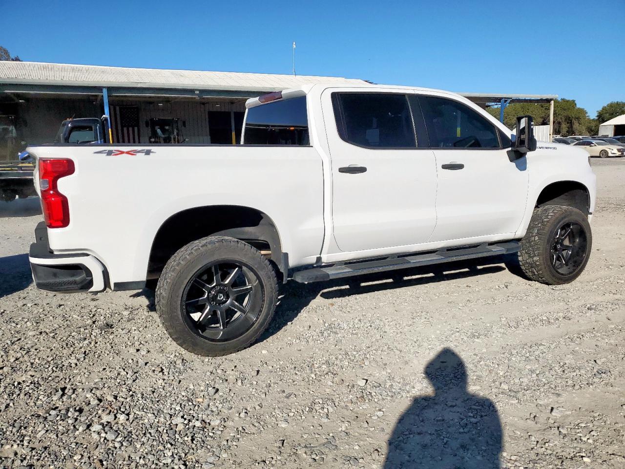 2021 CHEVROLET Silverado