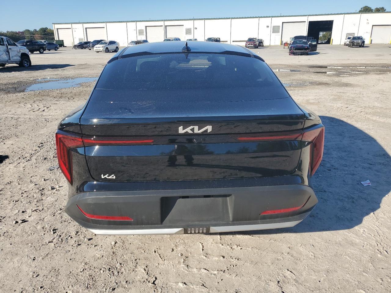 2025 KIA K4