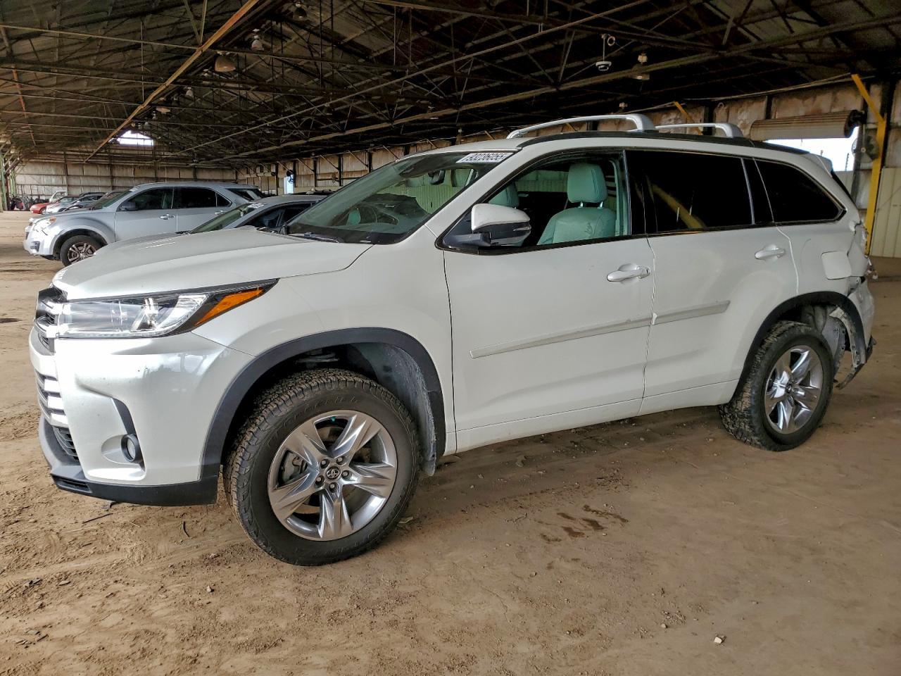 2018 TOYOTA HIGHLANDER