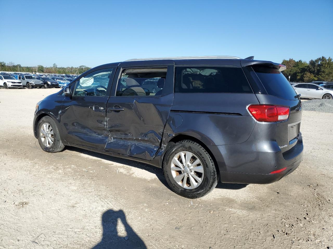 2015 KIA SEDONA