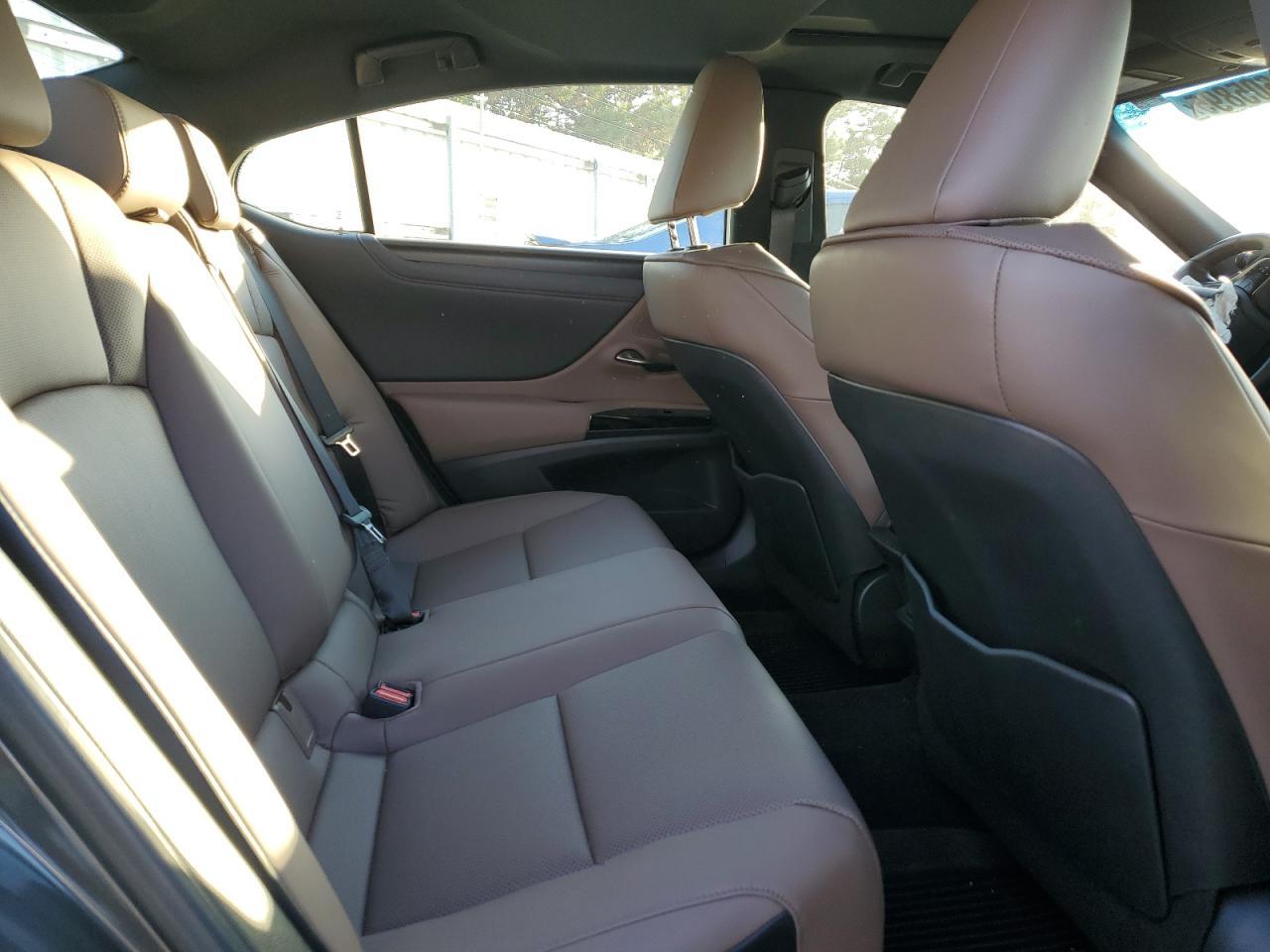 2024 LEXUS ES 350