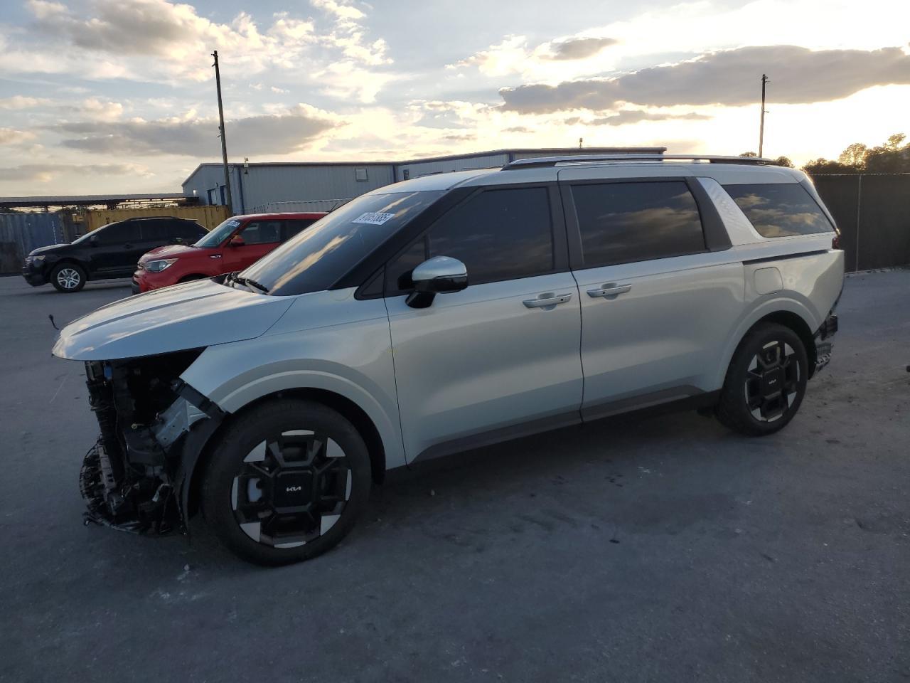 2025 KIA Carnival