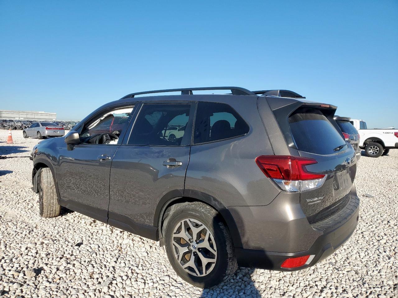 2021 SUBARU FORESTER