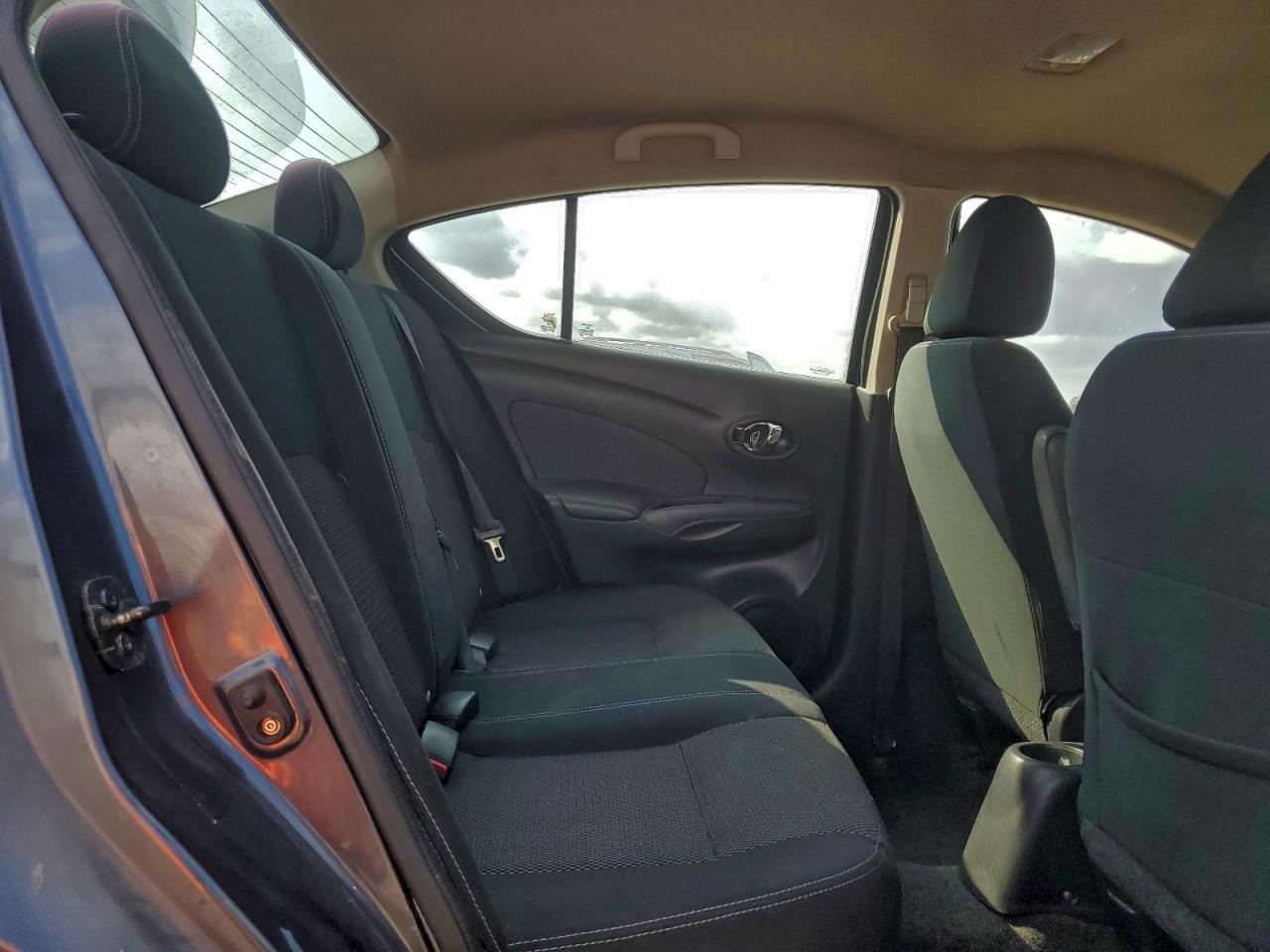 2016 NISSAN VERSA