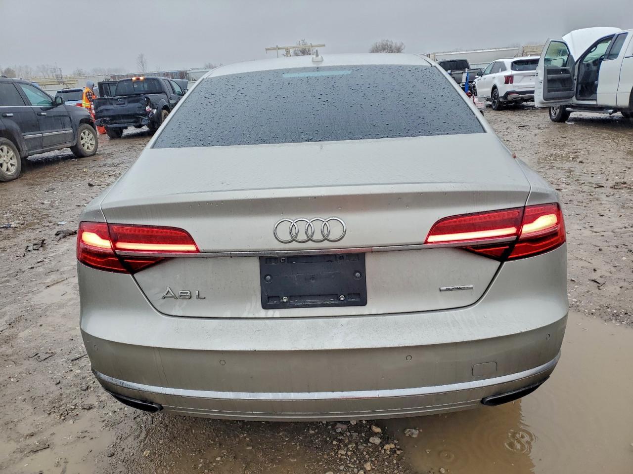 2015 AUDI A8