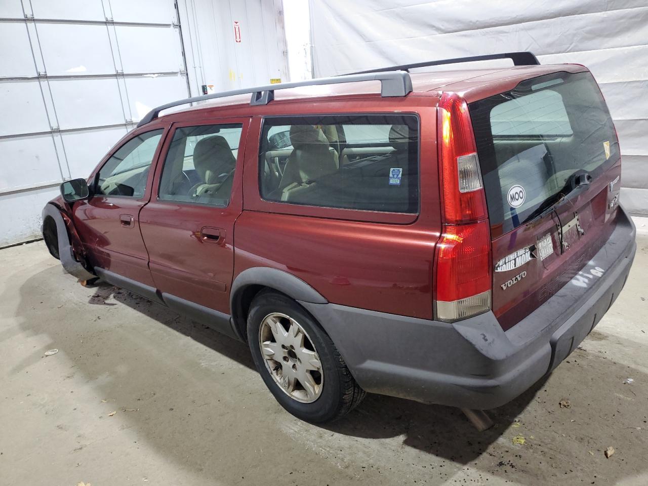2002 VOLVO V70
