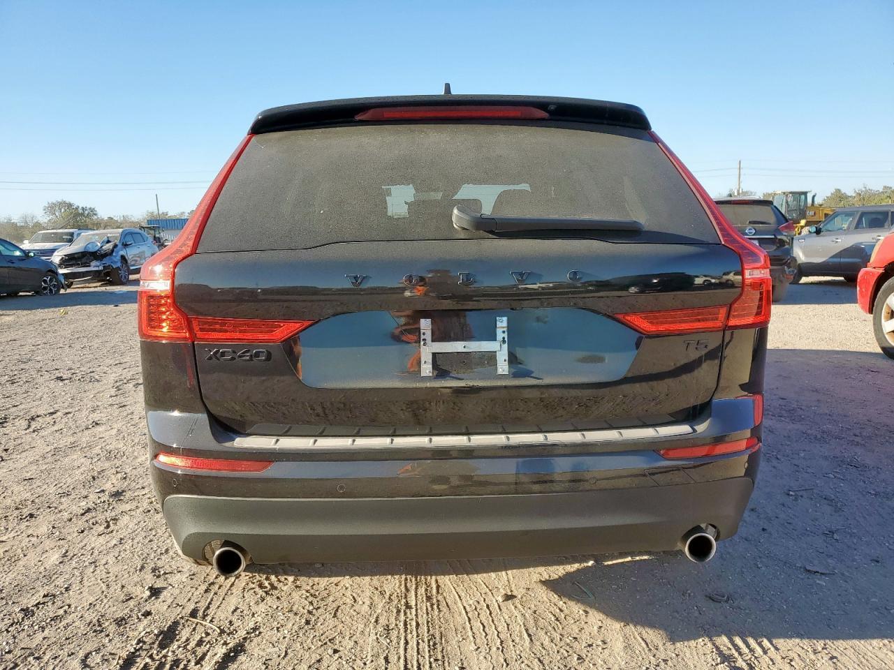 2021 VOLVO XC60