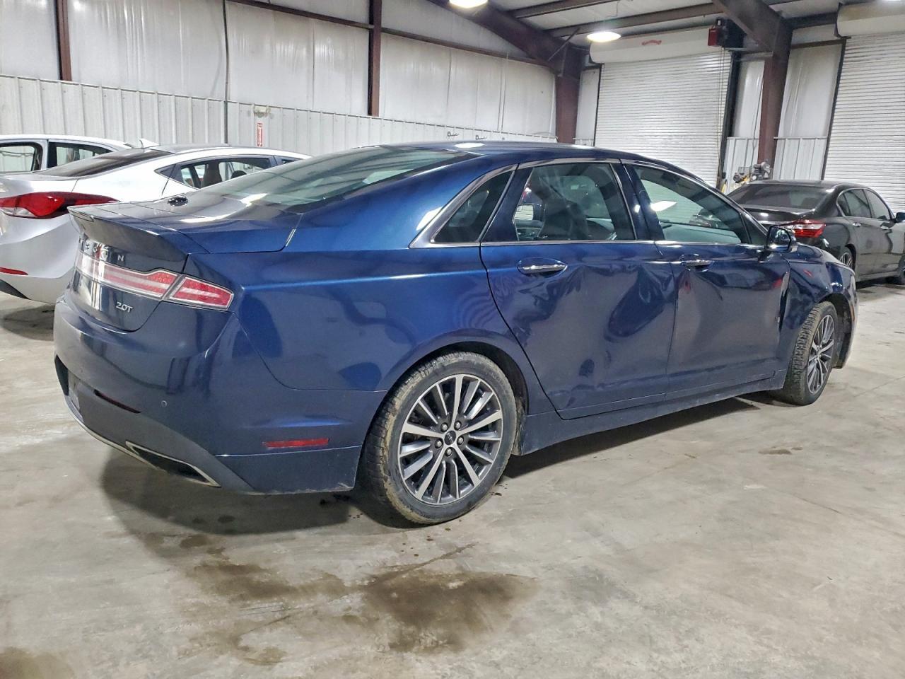 2017 LINCOLN MKZ