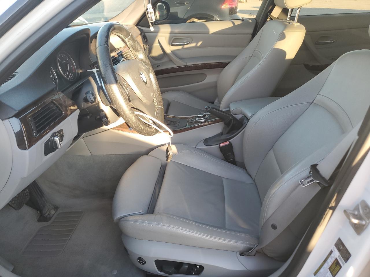 2011 BMW 3 SERIES