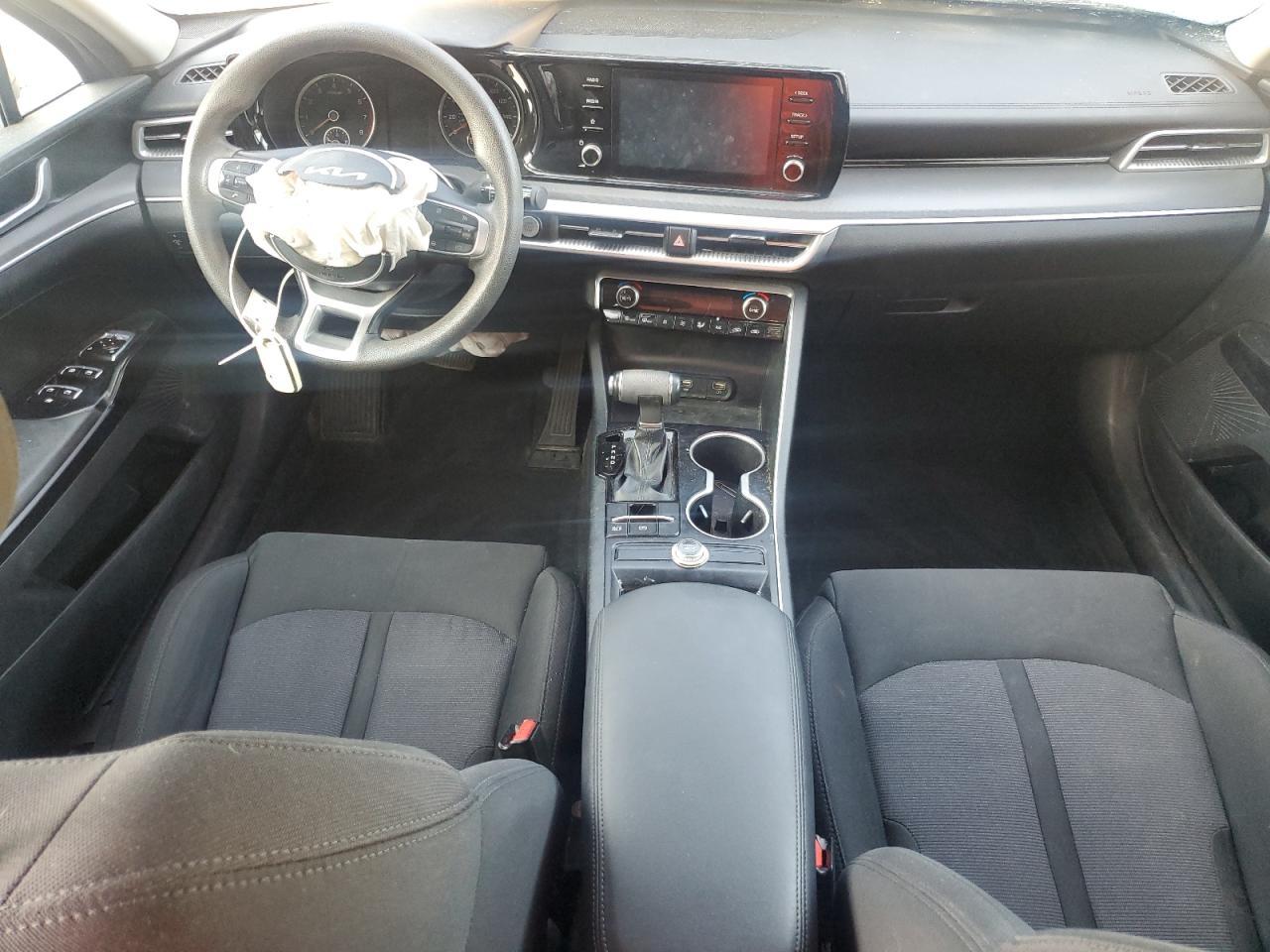 2022 KIA K5