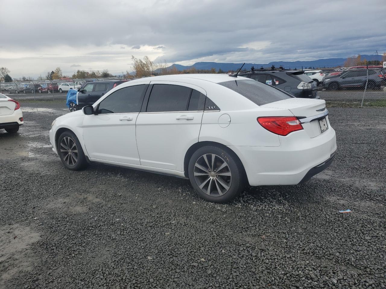 2012 CHRYSLER 200